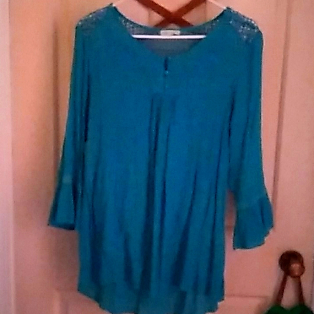 Beautiful teal blouse